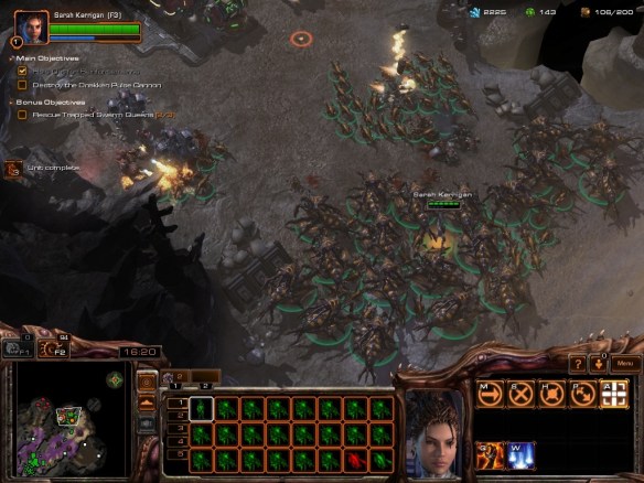 A Zerg army in the Starcraft II: Heart of the Swarm campaign